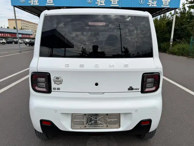 Geely Panda — Фото автомобиля 5
