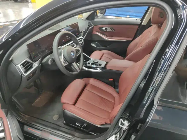 BMW i3 — Фото автомобиля 14