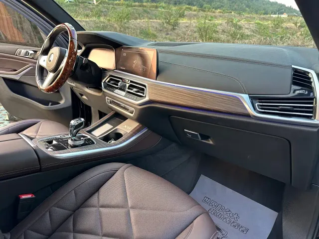 BMW X5 — Фото автомобиля 12