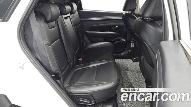 Hyundai Tucson Tucson (NX4) Дизель 2.0 4WD — Фото автомобиля 11