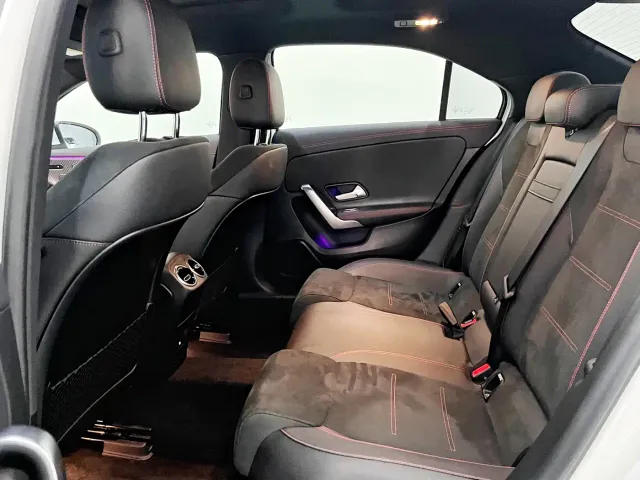 Mercedes-Benz A-Class — Фото автомобиля 9