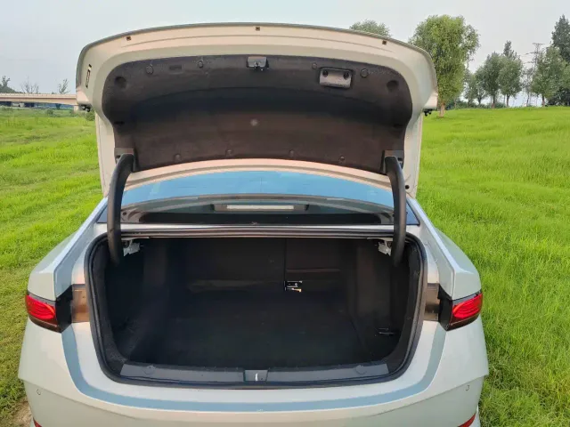 BYD Qin PLUS — Фото автомобиля 21