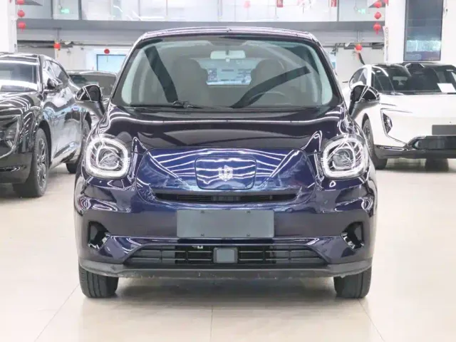 Leapmotor T03 — Фото автомобиля 2
