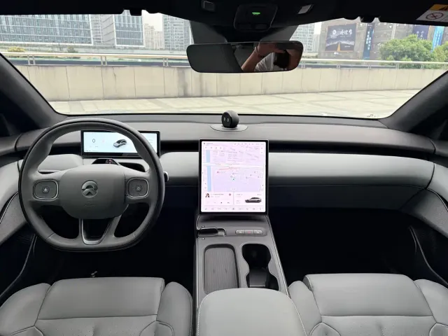 Nio ET5 Touring — Фото автомобиля 8