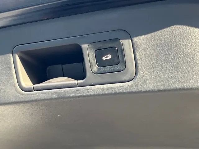 GAC Trumpchi M8 — Фото автомобиля 18