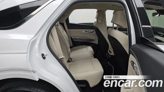Genesis GV70 — Фото автомобиля 18