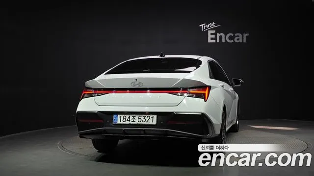 Hyundai Avante CN7 — Фото автомобиля 4