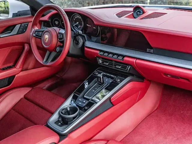 Porsche 911 — Фото автомобиля 10