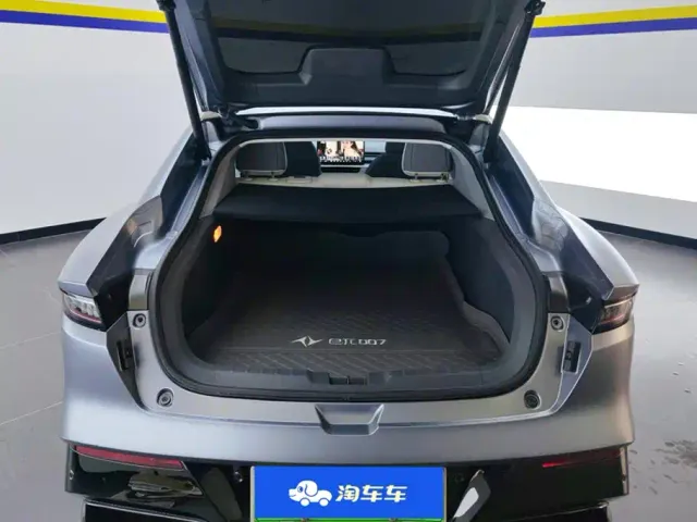 Dongfeng eπ 007 — Фото автомобиля 4