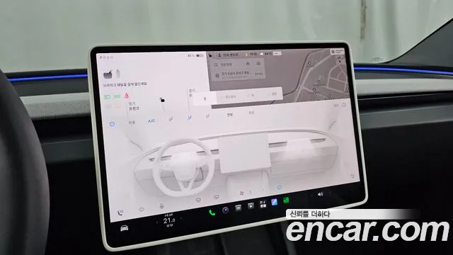 Tesla Model 3 — Фото автомобиля 24