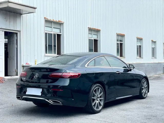 Mercedes-Benz E-Class — Фото автомобиля 7