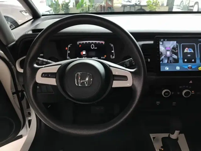Honda Fit — Фото автомобиля 10
