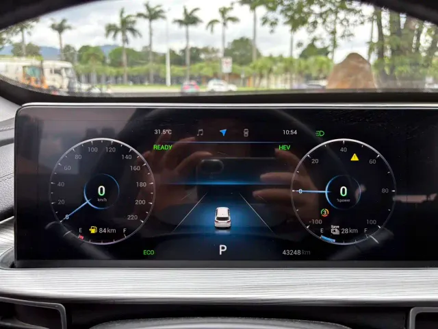 Chery Tiggo 8 PLUS Kunpeng e+ — Фото автомобиля 4