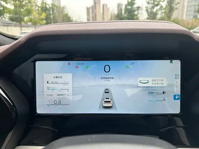 Geely Xingyue L — Фото автомобиля 11
