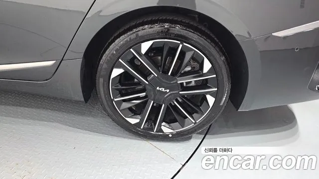 Kia K8 The New K8 2.5 Бензин 2WD — Фото автомобиля 20