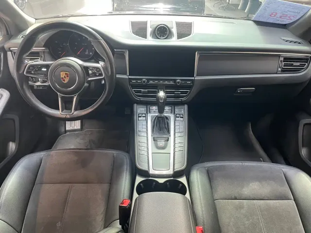 Porsche Macan — Фото автомобиля 12