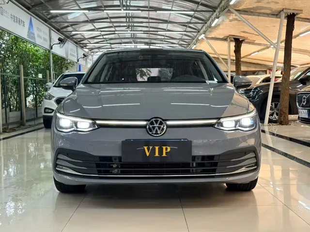 Volkswagen Golf — Фото автомобиля 2