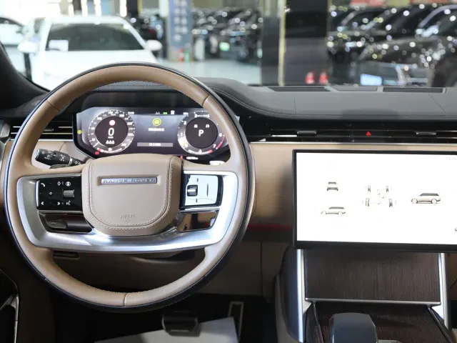 Land Rover Range Rover — Фото автомобиля 15