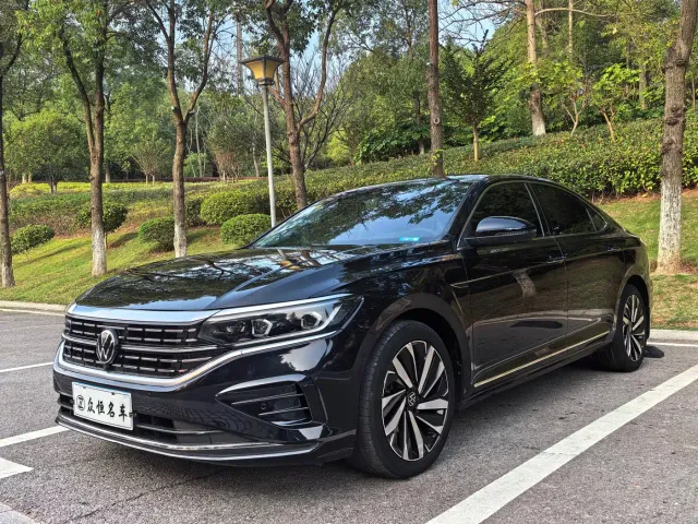 Фотография автомобиля — Volkswagen Passat