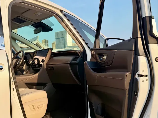 Toyota Alphard — Фото автомобиля 6