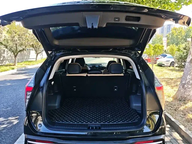 Geely Boyue L — Фото автомобиля 18