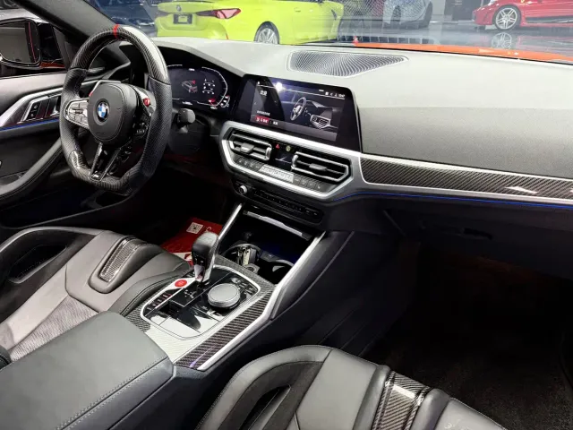 BMW M4 — Фото автомобиля 10
