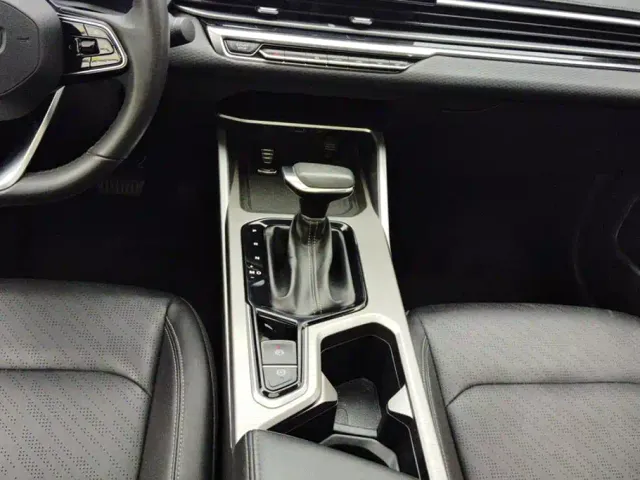 Geely Emgrand — Фото автомобиля 16