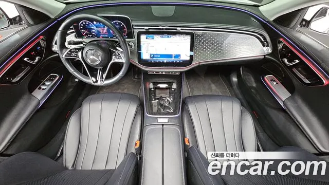 Mercedes-Benz E-Class — Фото автомобиля 7