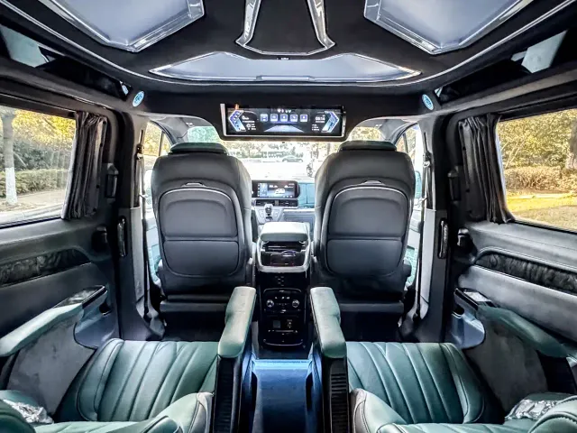 Ford Tourneo — Фото автомобиля 14