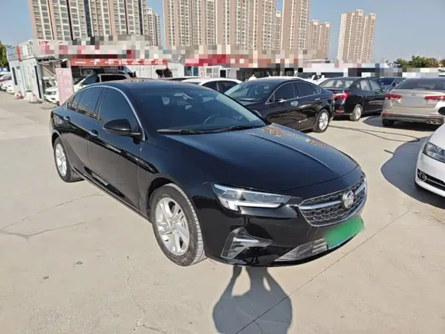 Buick Regal — Фото автомобиля 3