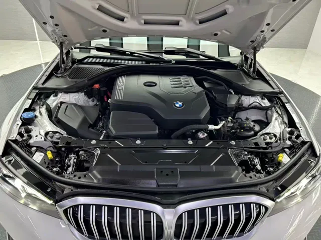 BMW 3 Series — Фото автомобиля 22