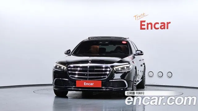 Mercedes-Benz S-Class — Фото автомобиля 3