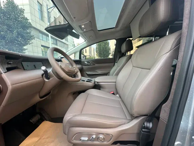 Arcfox Wendao V9 — Фото автомобиля 13