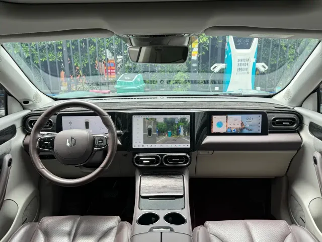 Leapmotor C11 — Фото автомобиля 6