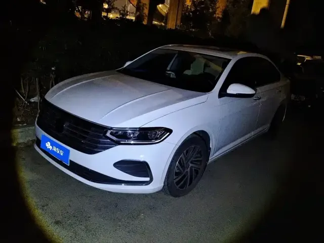 Фотография автомобиля — Volkswagen Lavida