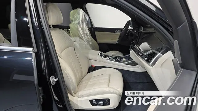 BMW X7 — Фото автомобиля 21