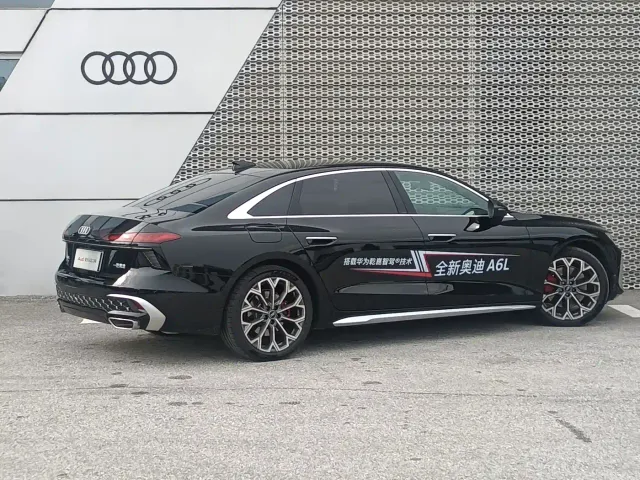 Audi A6L — Фото автомобиля 12
