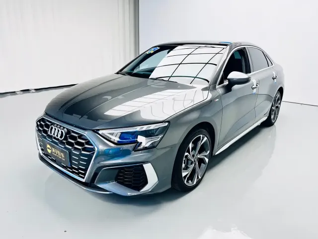 Фотография автомобиля — Audi A3