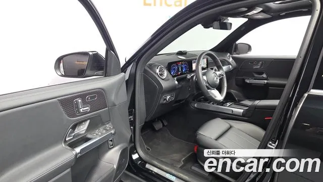Mercedes-Benz EQB X243 — Фото автомобиля 9