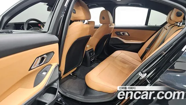 BMW 3 Series G20 — Фото автомобиля 18