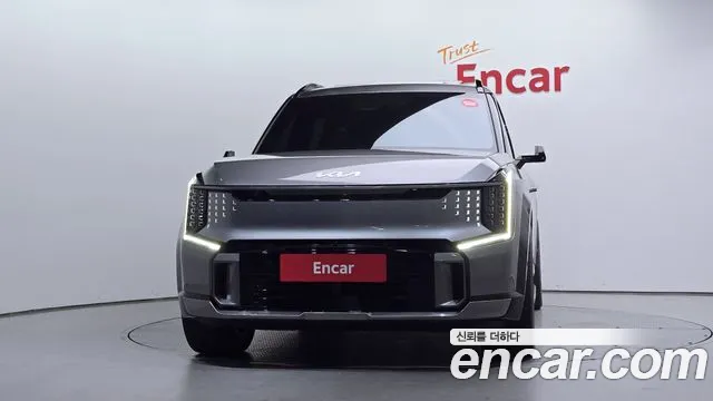Kia EV9 — Фото автомобиля 3
