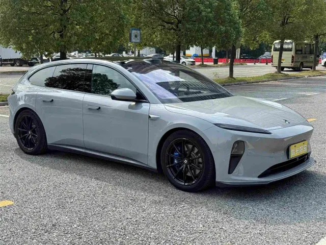 Nio ET5 Touring — Фото автомобиля 4