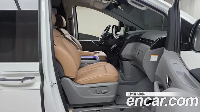 Hyundai Staria Staria — Фото автомобиля 26