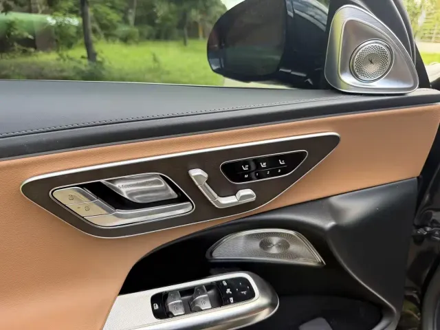 Mercedes-Benz E-Class — Фото автомобиля 13
