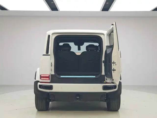 iCAR V23 — Фото автомобиля 9