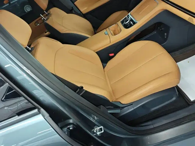 Geely Galaxy Starship 7 EM-i — Фото автомобиля 24