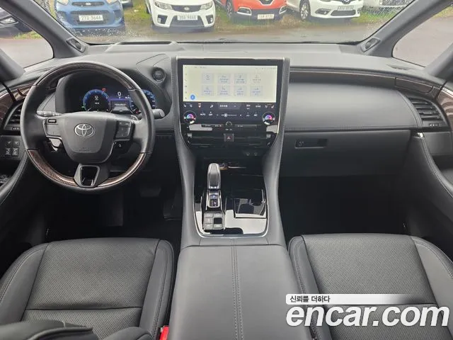 Toyota Alphard — Фото автомобиля 10