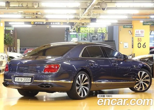 Bentley Flying Spur Flying Spur 3 поколение 4.0 Azure — Фото автомобиля 2