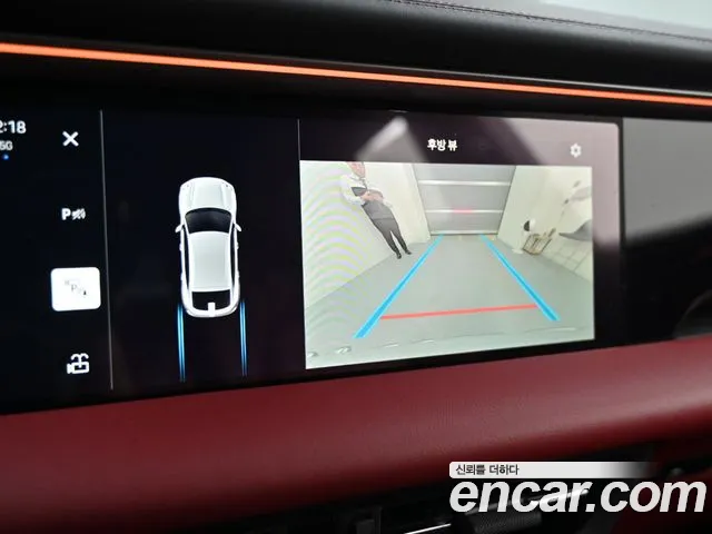 Porsche Macan Electric — Фото автомобиля 15