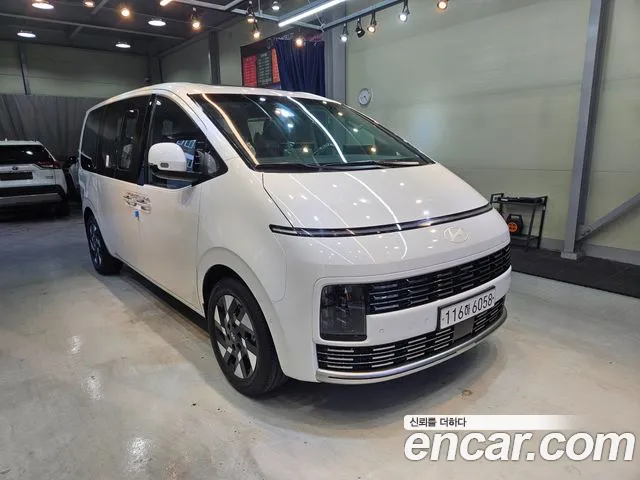 Фотография автомобиля — Hyundai Staria Staria (New)